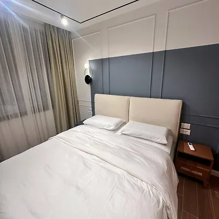 The Golden Luxury Downtown شقة *