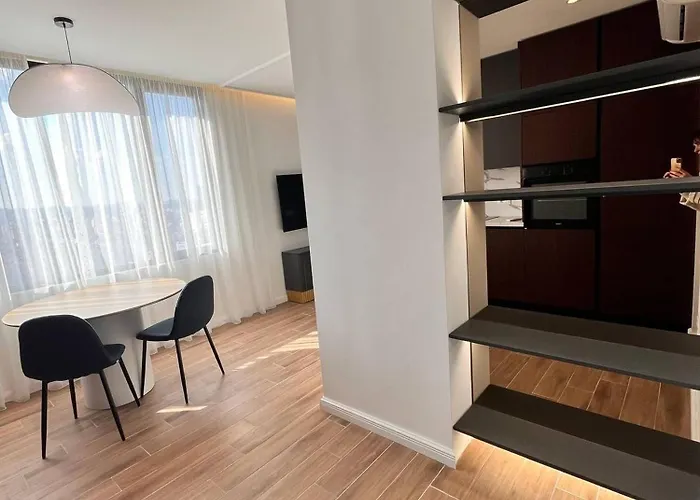 The Golden Luxury Downtown شقة *